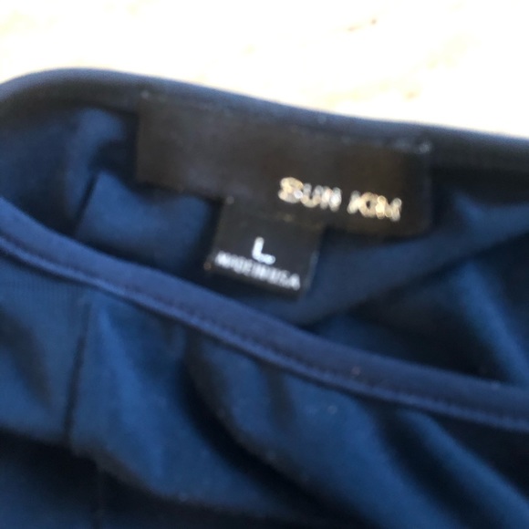 Top - Picture 2 of 3